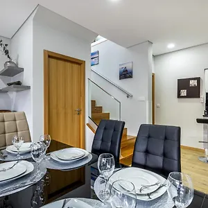 Holiday home Casa Da Praia, 2min De La Plage, Hyper Centre, Machico (Madeira)